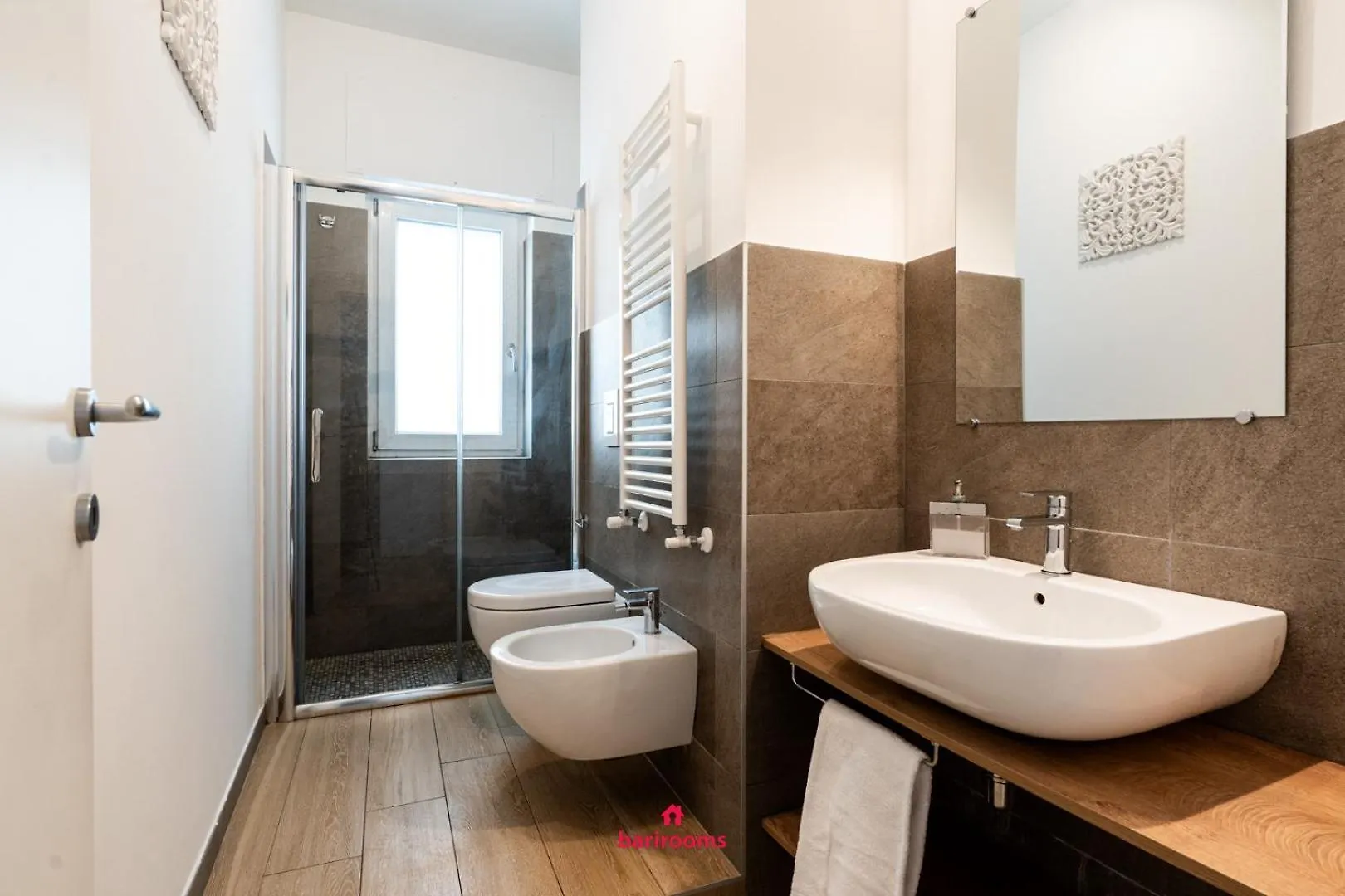 Barirooms - Carulli Suites Affittacamere Bari